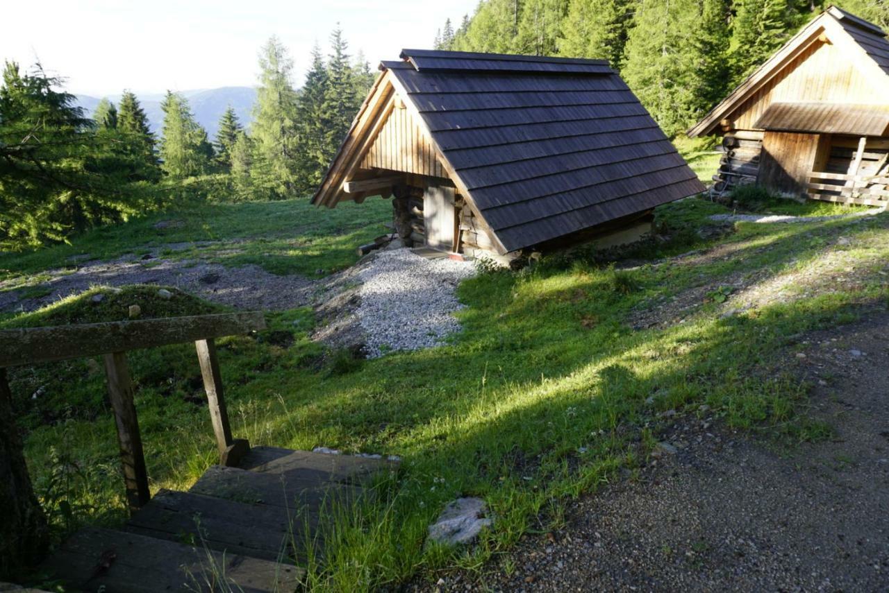 Bergheim Schmidt, Almhuetten Im Wald Appartments An Der Piste Alpine Huts In Forrest Appartments Near Slope Turracher Hoehe Luaran gambar